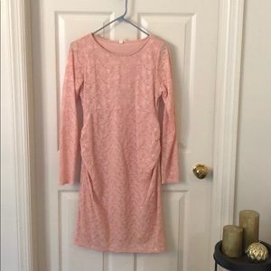 Maternity fitted lace dress